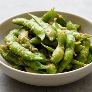 Spicy Garlic Edamame