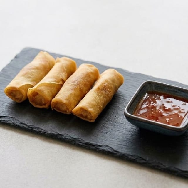 Vegetable Egg roll (4pcs).